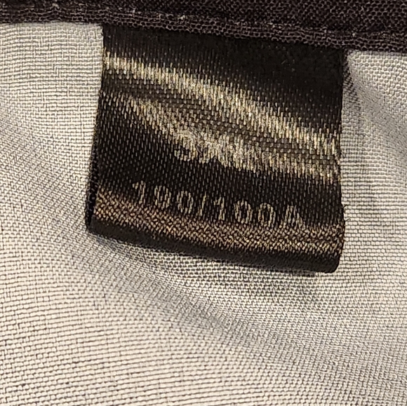 Grinch Graphic Black Shirt - Picture 5 of 6